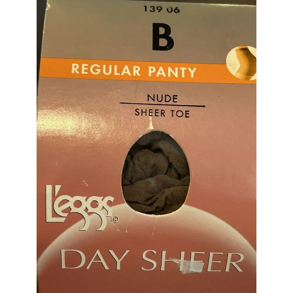 Leggs PANTYHOSE Nude Sheer Toe Size B 139 08 NEW‎